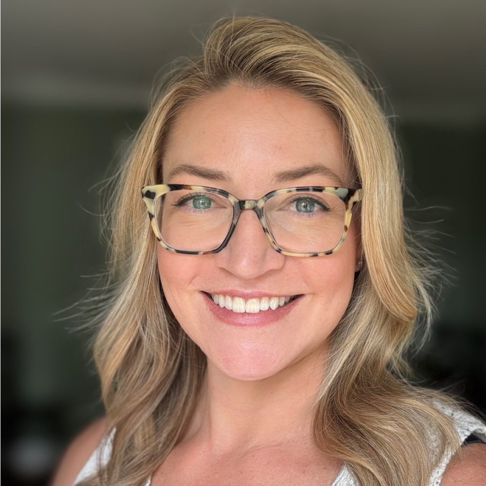 Meet your Posher, Jennifer